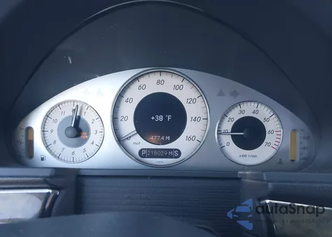 2005 Mercedes-Benz E 320 z USA, uszkodzony, nr VIN WDBUF65J15A633756